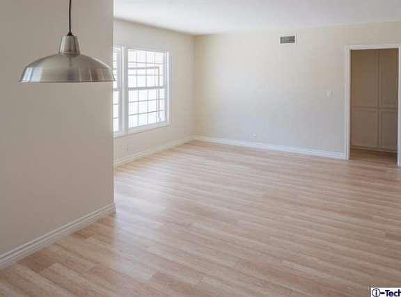 4th image of 5329 Farago Ave