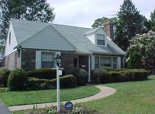 202 N Drexel Ave, Havertown, PA 19083