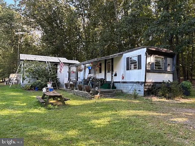 355 Hickory Hl photo 1