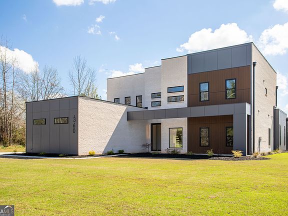 2nd image of 360 Campground Rd