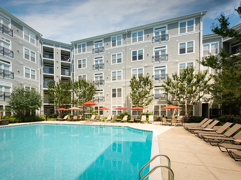 The Flats at Wheaton Station — Photo 33