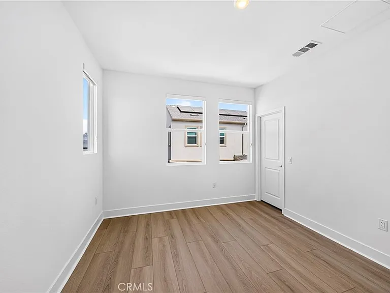 1041 Citrus Ave — Photo 36
