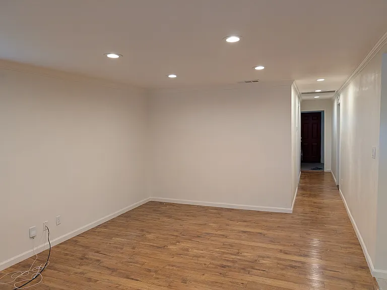 1410 C St — Photo 1