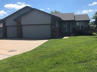 1601 E Winterset Cir, Goddard, KS 67052