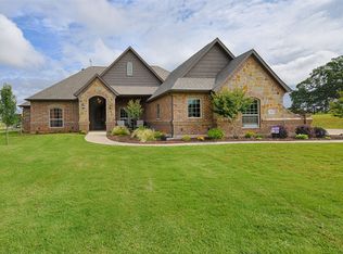 126 Flying Diamond Dr, Springtown, TX 76082