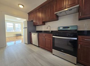 183 Kent St APT 6, Brookline, MA 02446