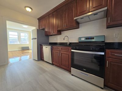 183 Kent St APT 6, Brookline, MA, 02446