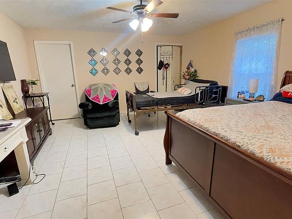 3rd image of 102 County Road 3479j