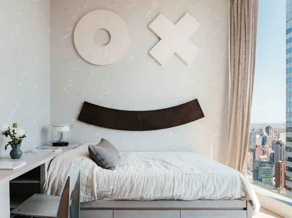 100 East 53rd Street image 11 of 24