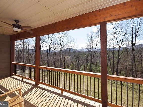 3rd image of 497 Mountain Brook Ln