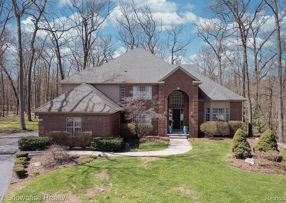 3454 Fox Woods Ct, West Bloomfield, MI 48324 Zillow
