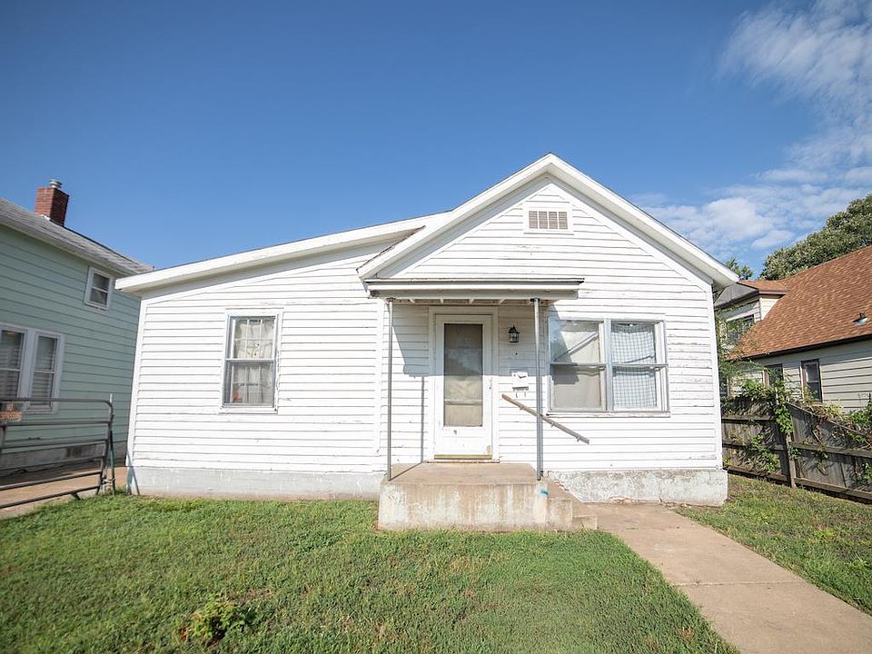 1st image of 442 Montrose St