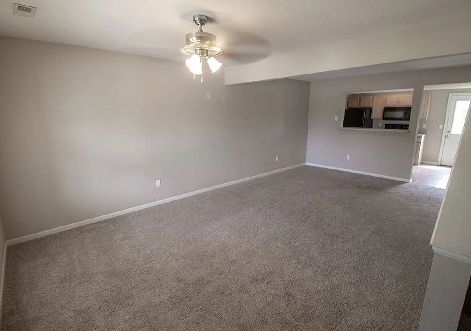Vanderveen Duplex — Photo 3