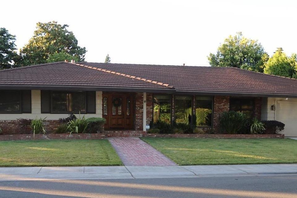1st image of 3851 Crondall Dr