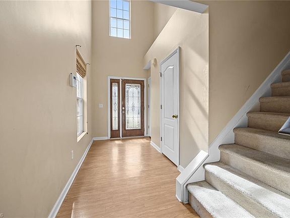4th image of 4043 Windstream Ct