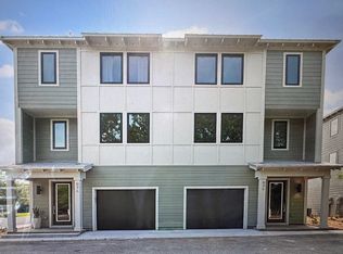 89 Paradise Ln #A & B, Pt Washington, FL 32459