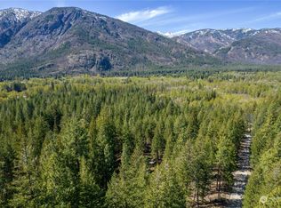 10 W Fawn Creek Rd, Winthrop, WA 98862