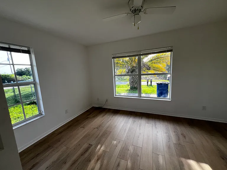 1541 Hightower Ave S — Photo 59