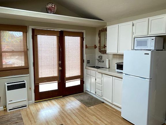5th image of 129 Mentel Ave