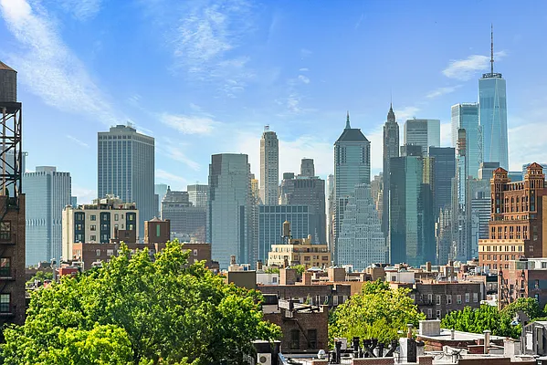 Sold by Compass | media 1