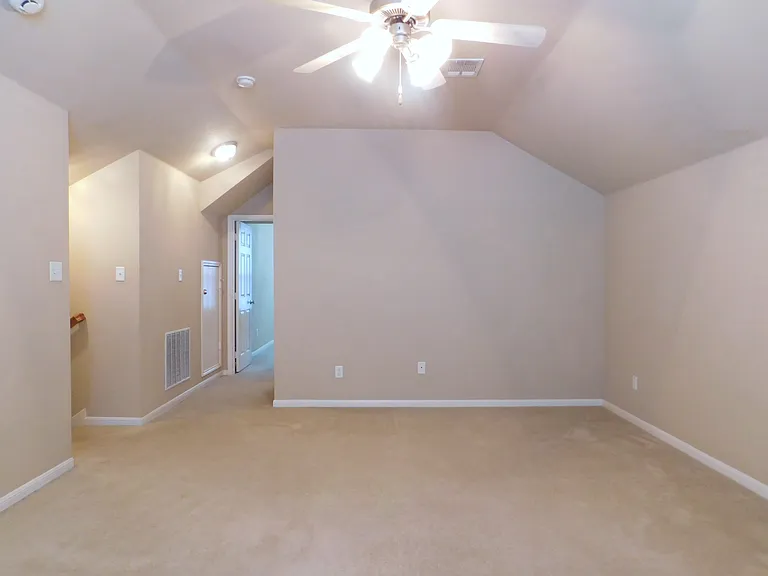 108 Red Bluff Dr — Photo 29