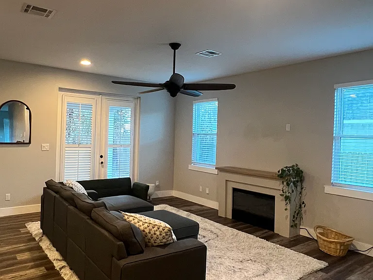 2830 S Brown Ave — Photo 20