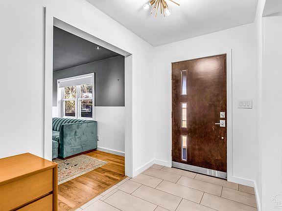 4th image of 3600 Summit Blvd