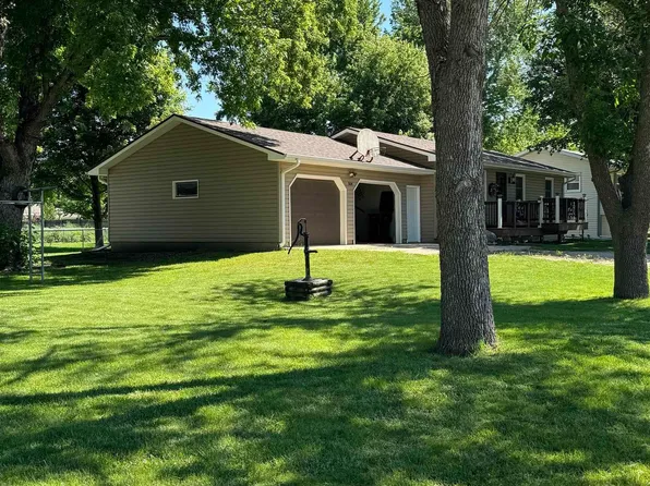 504 W 3rd St, Worthing, SD 57077
