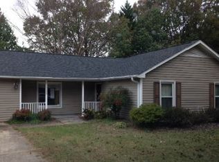 2606 York House Dr, Greensboro, NC 27407