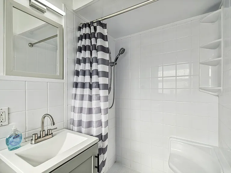 3606 W Gray St — Photo 21