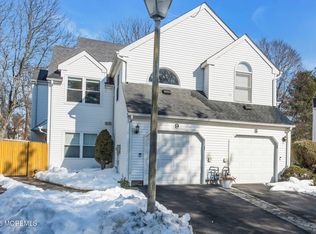9 Dickenson Ct, Freehold, NJ