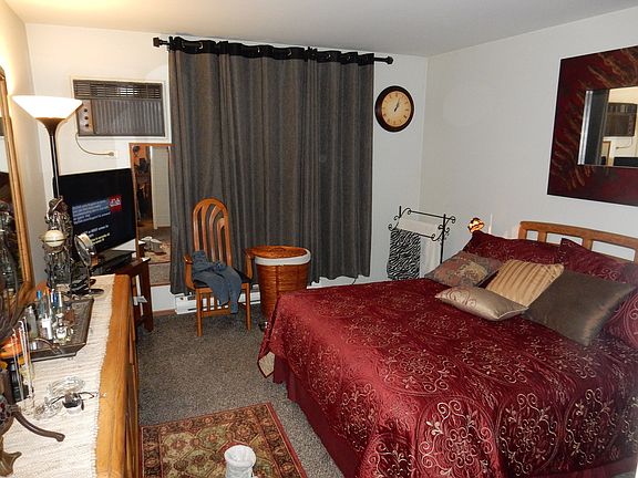 3rd image of 1158 Cedar St APT 1B
