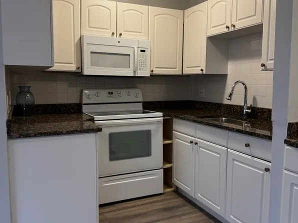 217 Neponset Ave Unit 24, Dorchester, MA 02122