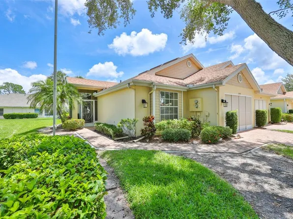 2429 New Haven Cir, Sun City Center, FL 33573