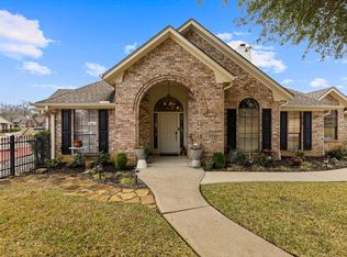 300 Mill Run Dr, Longview, TX 75604