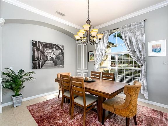 5th image of 5847 Lexington Dr