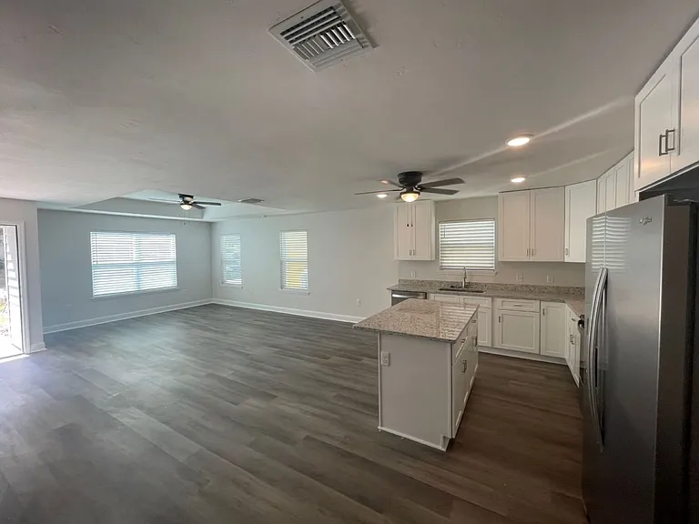 6542 NW 109th Pl — Photo 13