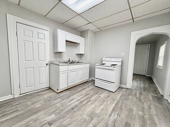 4th image of 1228 Gilsey Ave