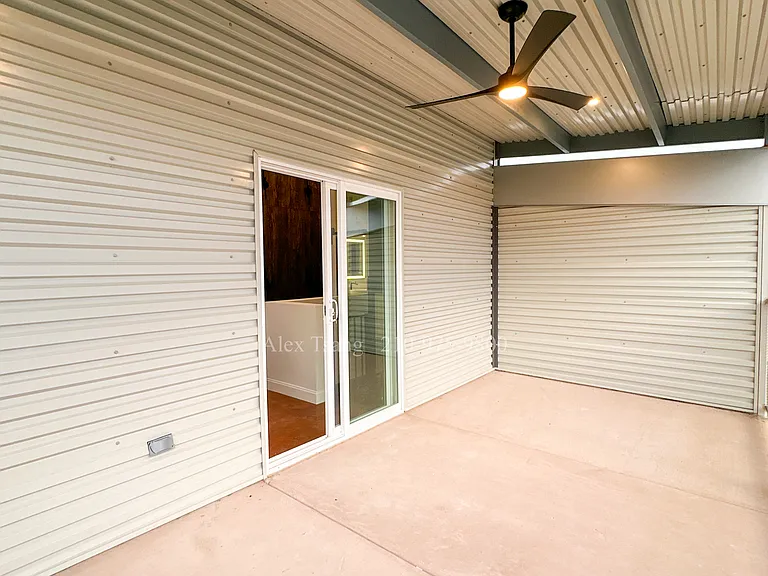 630 Montana St #201 — Photo 15