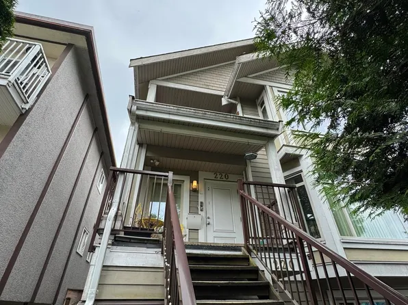 220 E 15th Ave, Vancouver, BC V5T 2P9