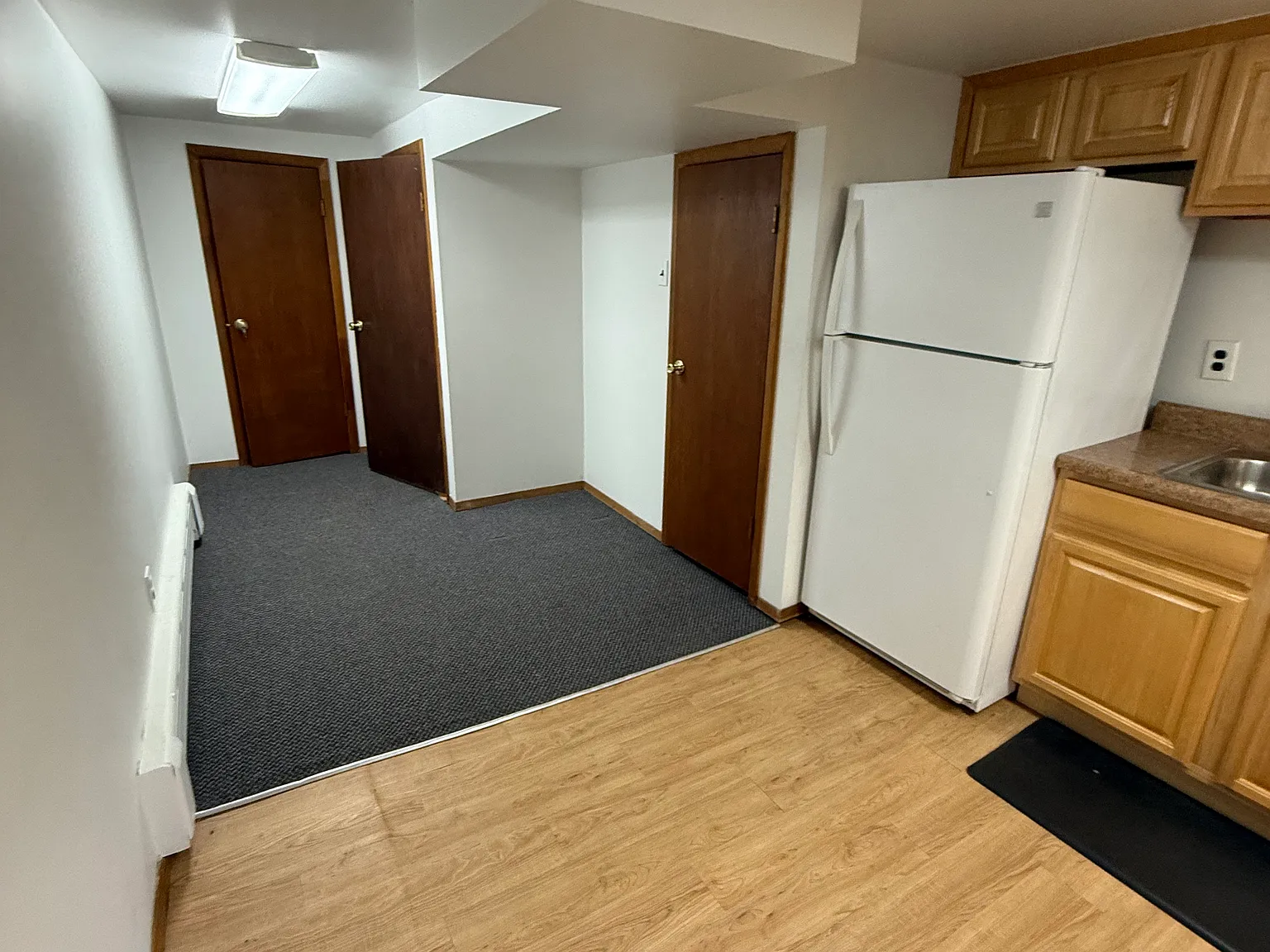 600 Logan Ave — Photo 3