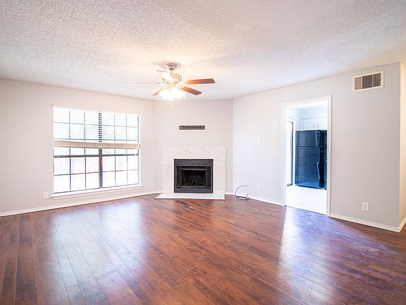 5th image of 4777 Cedar Springs Rd APT 4D