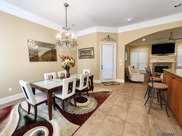 9430 Magnolia Crossing Dr — Photo 10