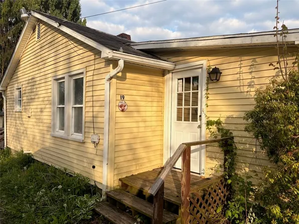 19 Saul Ave, Greenville, PA 16125