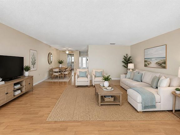 4th image of 2850 59TH STREET S #204