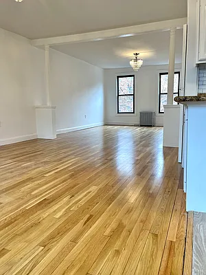 Rented by Remax Real Estate Professionals | media 29