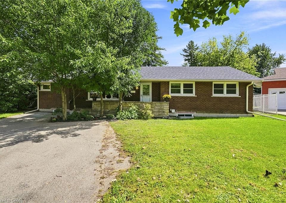 1st image of 8 Emming Ct