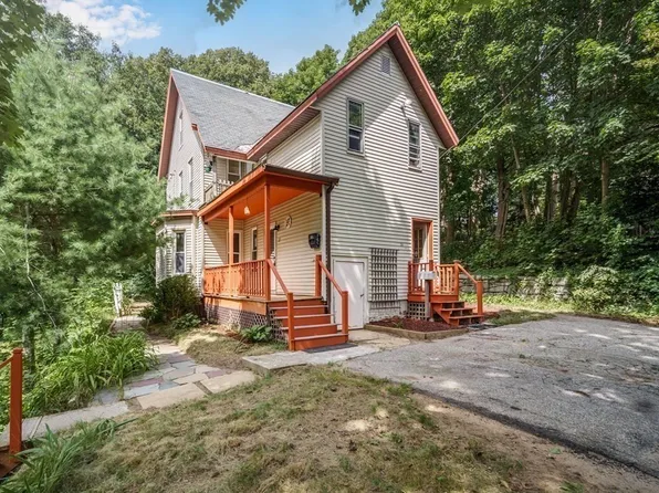 22-24 Highland St, Gardner, MA 01440