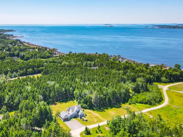 41 Jamesey Court, Bristol, ME 04554