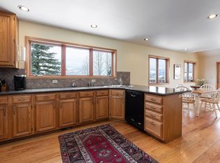 690 Eagle Crest Rd, Edwards, CO 81632